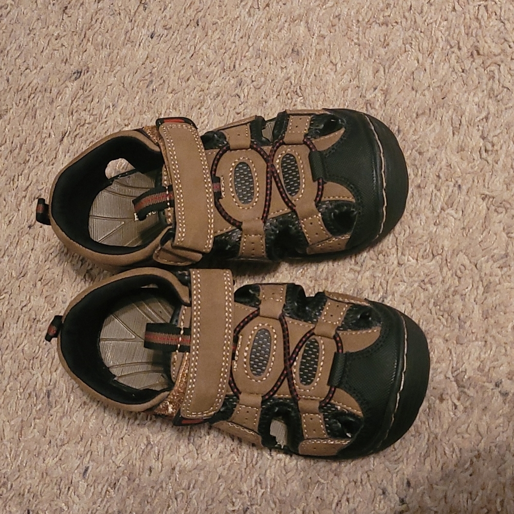 Beaver Creek brown sandals